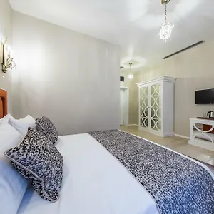 **** מלון The Mansion Boutique (adults Only) רומניה